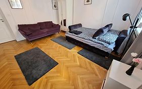 Fantastic Waw - Kp69 Room - C